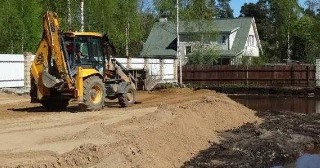 Отсыпка грунта Гатчина, цена от 210 руб.